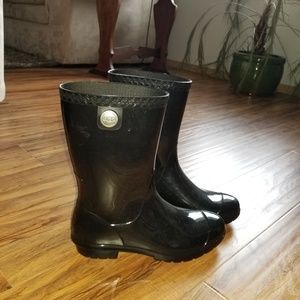 Ugg rainboots